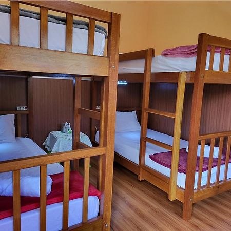 מטאראם Dewi Sri Guesthouse מראה חיצוני תמונה