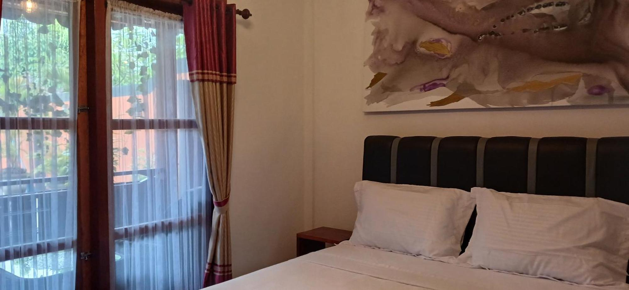 מטאראם Dewi Sri Guesthouse מראה חיצוני תמונה